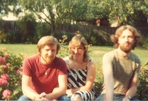 Terry Peter and femal in garden Hadley Wood